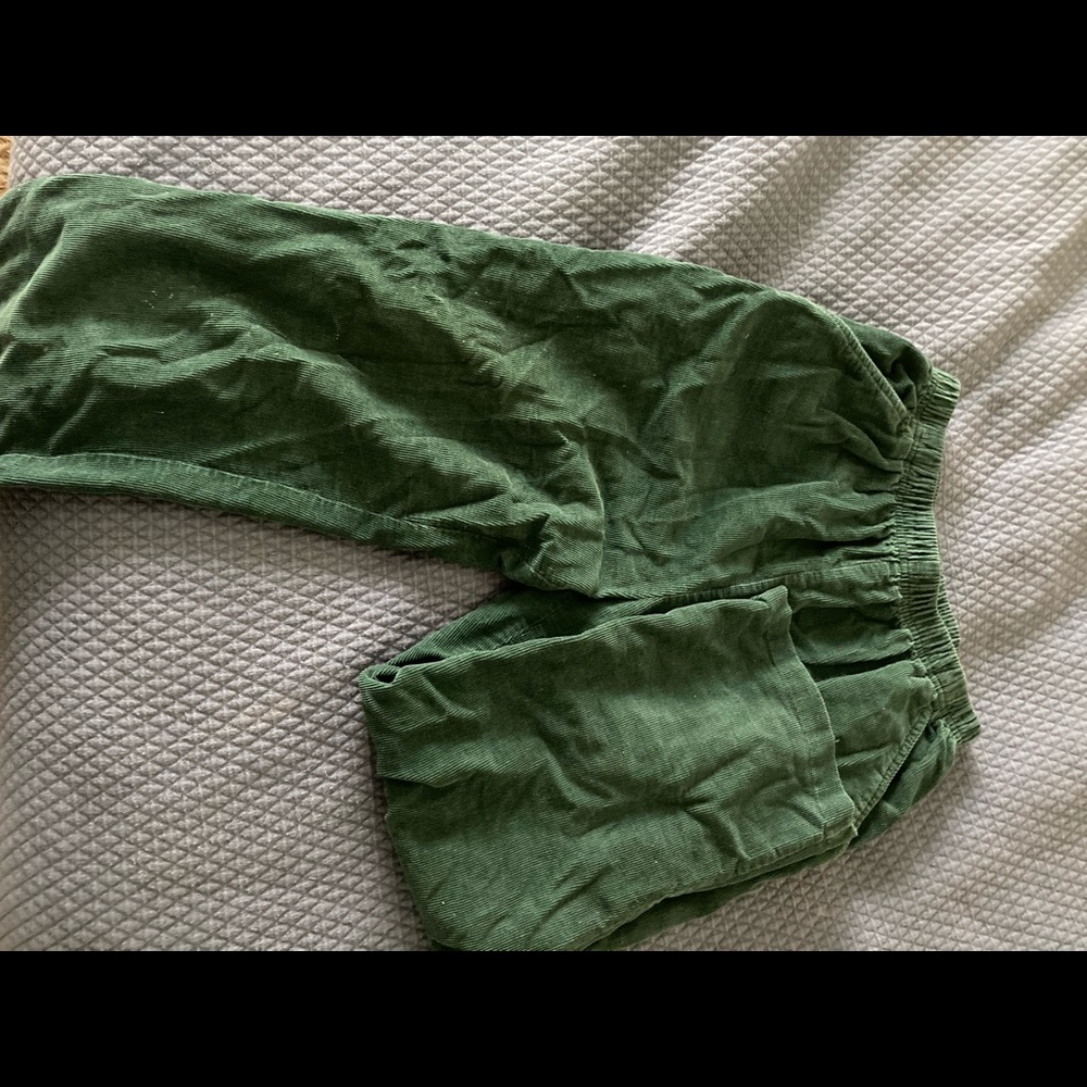 Vintage cropped green corduroy pants